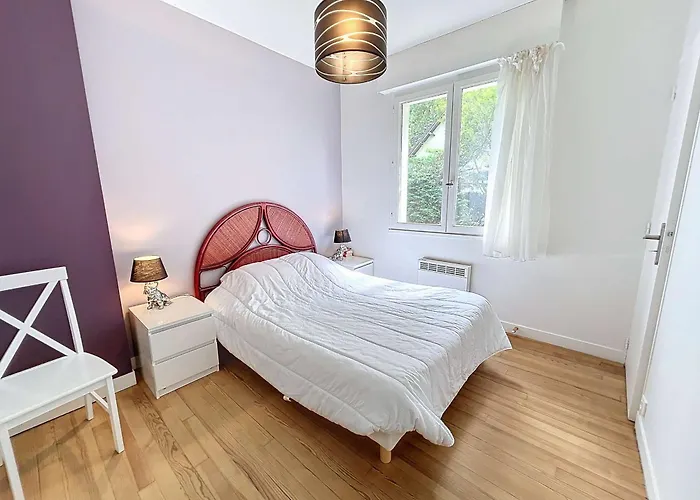 Maison Calme, Proche Et Commerces A Jullouville, Jardin Clos, 3 Chambres, Ideale - Fr-1-361-381 Vakantiehuis *